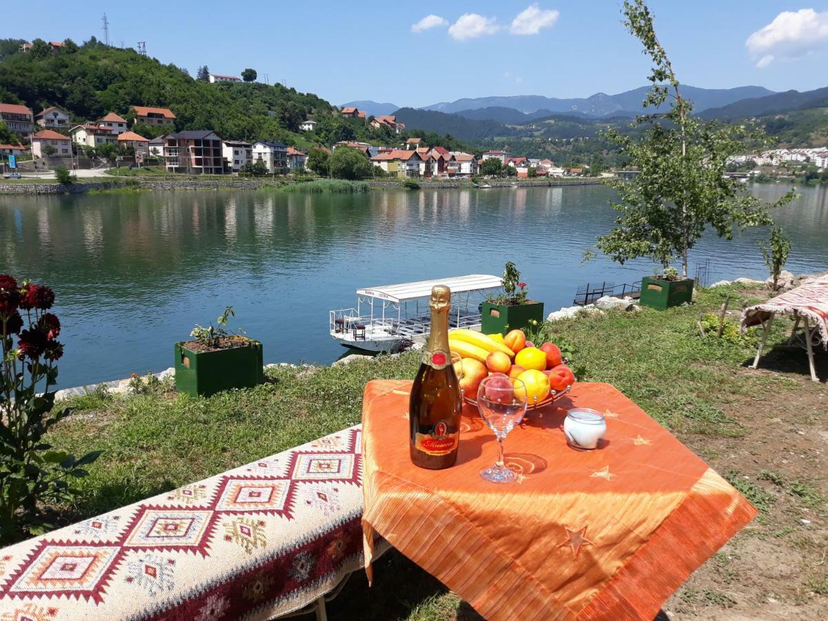 Apartment Lotika Višegrad Extérieur photo